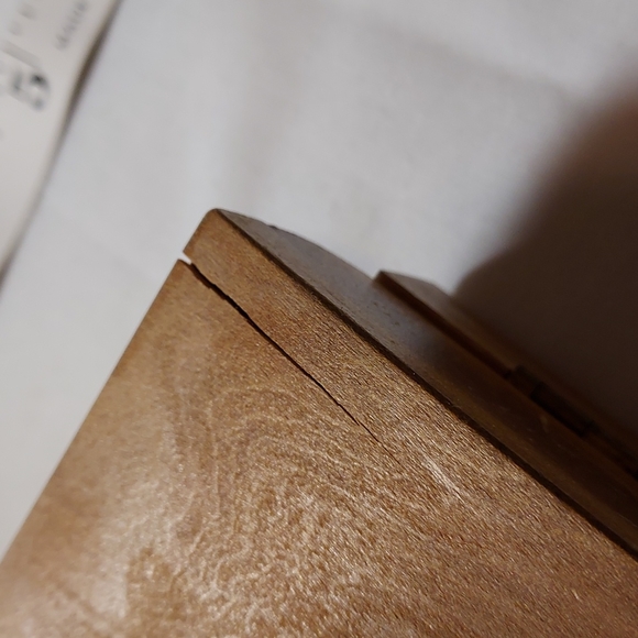 Vintage Wood Box with Red Lined Material Curved Edges - Picture 10 of 12